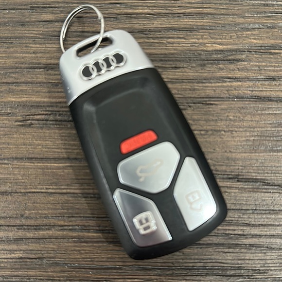Audi Key Fob - Picture 1 of 3